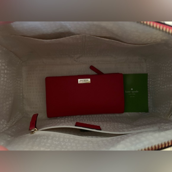 kate spade matching wallet and crossbody-optional bag in hot chili red - Picture 8 of 9